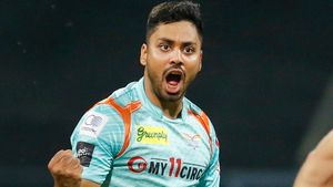 IPL 2024: ആവേശിനെ എന്തിനു വാങ്ങി? റോയല്‍സിന്റേത് മണ്ടത്തരം! കാരണമറിയാം