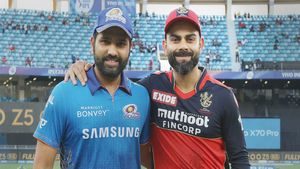 IPL 2024: രോഹിത്തിനെ മുംബൈ കൈവിടും?, നോട്ടമിട്ട് ആര്‍സിബി! കോലിക്കൊപ്പം കപ്പ് നേടുമോ?