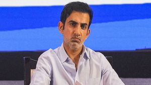 IND vs SA: ശാര്‍ദ്ദുല്‍ വേണോ? ടെസ്റ്റില്‍ ഇന്ത്യയുടെ പ്ലേയിങ് 11 എങ്ങനെ? തിരഞ്ഞെടുത്ത് ഗംഭീര്‍