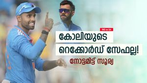 IND vs SA: വെറും 15 റണ്‍സ്, കോലിയുടെ സിംഹാസനത്തിലേക്ക് സൂര്യയും! വമ്പന്‍ നേട്ടത്തിനരികെ