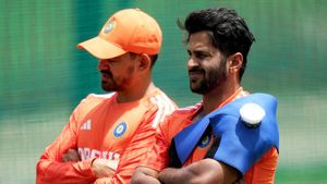 IND vs SA: ഇന്ത്യക്ക് എട്ടിന്റെ പണി, ശാര്‍ദ്ദുലിന് പരിക്ക്- പകരമാര്? സാധ്യതാ 11 ഇതാ
