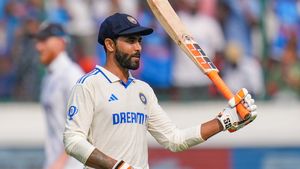 IND vs ENG: പടനയിച്ച് രാഹുലും ജഡേജയും, ഇന്ത്യയുടെ സര്‍വാധിപത്യം- കൂറ്റന്‍ ലീഡ്