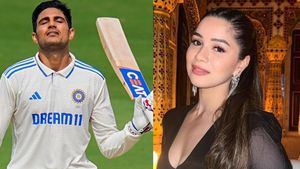 IND vs ENG: സാറ എന്തുകൊണ്ടത് ചെയ്തില്ല? ഇത്രയും ജാഡ വേണ്ട! വിമര്‍ശിച്ച് ഗില്‍ ആരാധകര്‍