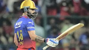 IPL 2024: കോലി 59 ബോളില്‍ 83, കെകെആര്‍ 35 ബോളില്‍ 85! തോല്‍വിക്ക് കാരണം ചോപ്ര പറയും