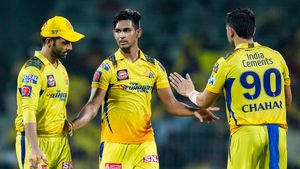 IPL 2024: സിഎസ്‌കെ പെട്ടു! കോണ്‍വേയ്ക്കു പിറകെ സ്റ്റാര്‍ പേസറും പുറത്തേക്ക്? ഡെത്ത് ഓവറില്‍ പണിപാളും