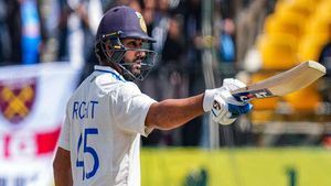 IND vs ENG: വിമര്‍ശിച്ചവര്‍ എവിടെ? കോലിക്ക് പോലും സാധിച്ചില്ല- വമ്പന്‍ റെക്കോഡിട്ട് ഹിറ്റ്മാന്‍