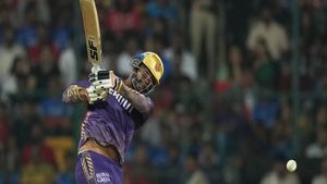 IPL 2024: നാണംകെട്ട് ആര്‍സിബി, കെകെആറിന് ഗംഭീര ജയം; നരെയ്‌നും വെങ്കടേഷും മിന്നി