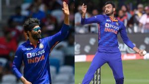 T20 World Cup: അക്‌സര്‍ പട്ടേലോ ജഡേജയോ! ലോകകപ്പ് ടീമില്‍ ഇടം അര്‍ഹിക്കുന്നതാര്?