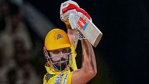 IPL 2024: 14 കോടിയുടെ വാഴ, മിച്ചല്‍ വീണ്ടും ഫ്‌ളോപ്പ്; സിഎസ്‌കെയ്ക്ക് പറ്റിയ മണ്ടത്തരം- ട്രോള്‍