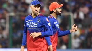 IPL 2024: എന്തിന് ഈ ടീം? ആര്‍സിബി പിന്‍മാറണം! എതിരാളികള്‍ക്കു 2 പോയിന്റ് വീതം നല്‍കൂ, വിമര്‍ശനം
