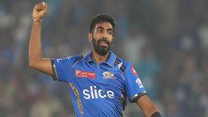 IPL 2024: മുംബൈക്ക് ഷോക്ക്, ബുംറ ടീം വിട്ടേക്കും! മെഗാ ലേലത്തില്‍ പങ്കെടുക്കുമെന്ന് റിപ്പോര്‍ട്ട്