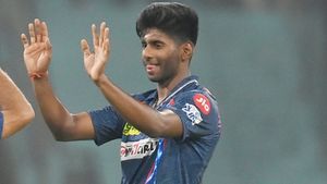 IPL 2024: ഷമിയ്ക്ക് പകരം മായങ്ക് ലോകകപ്പിനുള്ള ഇന്ത്യന്‍ ടീമില്‍ വേണം; പിന്തുണച്ച് മുന്‍ സെലക്ടര്‍
