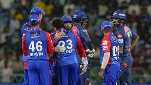 IPL 2024: കടമ്പ കടക്കുമോ ഡല്‍ഹി? പന്തിന്റേയും സംഘത്തിന്റേയും പ്ലേ ഓഫ് സാധ്യതകള്‍ ഇങ്ങനെ