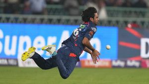 IPL 2024: എല്ലാത്തിനും കാരണം റോഡ്‌സിന്റെ രഹസ്യ ടിപ്പ്; വണ്ടര്‍ ക്യാച്ചിനെക്കുറിച്ച് ബിഷ്‌ണോയ്‌