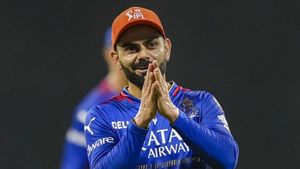 IPL 2024: സാലകള്‍ മാറുന്നു, കപ്പ് മാത്രം അകലെ! ആര്‍സിബിയ്ക്ക് പിഴയ്ക്കുന്നത് എവിടെ?