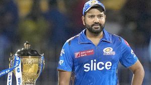 IPL 2024: രോഹിത് ശര്‍മയും ഇഷാനും പുറത്ത്! ലേലത്തില്‍ മുംബൈ നിലനിര്‍ത്തുക ഈ നാലു പേരെ