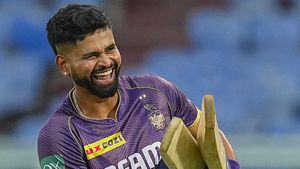 IPL 2024: കൊടുങ്കാറ്റായി ശ്രേയസ് അയ്യര്‍...; പഞ്ചാബ് നായകനെ തല്ലികര്‍ത്ത് കൊല്‍ക്കത്ത നായകന്‍