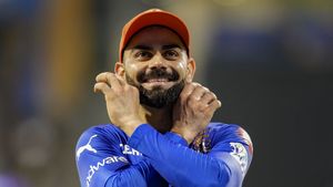 IPL 2024: മുമ്പേ കുതിക്കും കോലി, പിമ്പേ കിടക്കും ആര്‍സിബി; കപ്പിനായി കോലി ഇനിയെന്ത് ചെയ്യണം?