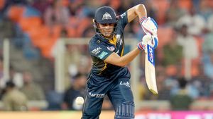 IPL 2024: 30 ബോളില്‍ വെറും 2 ഫോര്‍ മാത്രം! ജിടി വന്‍ ദുരന്തം, ആര്‍സിബി ബൗളിങ് ഇത്ര കിടുവോ?