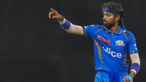 IPL 2024:മുംബൈയുടെ പരാജയ കാരണം ഹാര്‍ദിക്കിനെ ക്യാപ്റ്റനാക്കിയത്; തുറന്നടിച്ച് മുന്‍ താരം