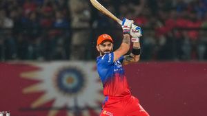 IPL 2024: 634 റണ്‍സ്, പ്രഹരശേഷി 153; ലോകകപ്പില്‍ കോലി ഓപ്പണ്‍ ചെയ്യട്ടെ! ജയ്‌സ്വാള്‍ വേണ്ട