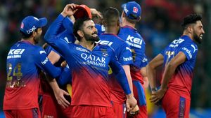 IPL 2024: ആര്‍സിബി ജയിക്കണേ... പ്രാര്‍ത്ഥിച്ച് ആര്‍ആറും കെകെആറും എസ്ആര്‍എച്ചും! കാരണമിതാണ്