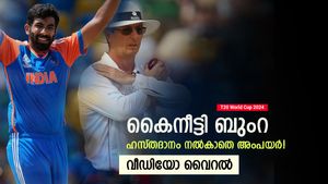 T20 World Cup 2024: ബുംറക്ക് കൈകൊടുക്കാതെ ഓസീസ് അംപയര്‍, അപമാനിച്ചു! വീഡിയോ വൈറല്‍