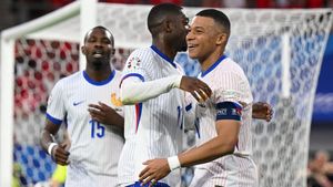 Euro Cup 2024: ഇംഗ്ലണ്ടിന്റെ വഴിയെ ഫ്രാന്‍സും; ജയിച്ചു, പക്ഷെ! ഹീറോ എംബാപ്പെയല്ല, മറ്റൊരാള്‍