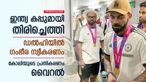 T20 World Cup 2024: കാറ്റും കോളുമടങ്ങി, കപ്പുമായി തിരിച്ചെത്തി ഇന്ത്യ; ആര്‍പ്പുവിളിച്ച് ആരാധകര്‍