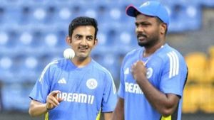 IND vs SL: സഞ്ജു എപ്പോഴും ഗംഭീറിനൊപ്പം, ഇതു സോപ്പിടല്‍ തന്നെ! കളിയാക്കി റിഷഭ് ഫാന്‍സ്