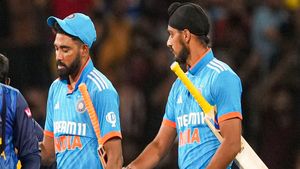 IND vs SL: എന്തിനായിരുന്നു ആ ഷോട്ട്, ഗംഭീറിന്റെ കൈയടി നേടാനോ? അര്‍ഷ്ദീപിനെതിരേ മുന്‍ താരം