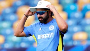 IND vs SL: രോഹിത് കള്ളത്തരം കാണിക്കുന്നു, ഉത്തേക പരിശോധന വേണം! വിചിത്ര ആവശ്യം, കാരണമറിയാം