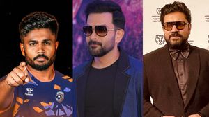 പൃഥ്വി, നിവിന്‍, ഇപ്പോള്‍ സഞ്ജുവും!! ഫുട്‌ബോളില്‍ ഇനി സ്വന്തം ടീം, ത്രില്ലടിച്ച് ഫാന്‍സ്