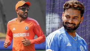 IND vs BAN: റിഷഭിനേക്കാള്‍ മിടുക്കനോ ജുറേല്‍? ഇന്ത്യക്കു ബെസ്റ്റ് 11 ഏത്, മുന്‍ താരം പറയുന്നു