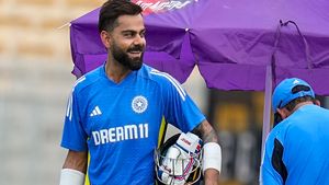 IND vs BAN: ഒന്നും രണ്ടുമല്ല, കോലിയെ കാത്ത് അഞ്ച് വമ്പന്‍ റെക്കോഡുകള്‍! ഏതൊക്കെ നേടും?