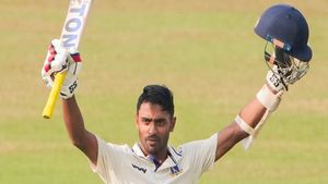 IND vs NZ: ശരാശരി 33.88, രാഹുലിനെ പുറത്താക്കൂ! പകരം സഞ്ജുവല്ല; അര്‍ഹത ഇവരിലൊരാള്‍ക്ക്