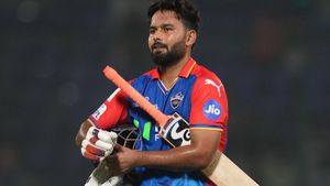 IPL 2025: റിഷഭ് റെക്കോഡിടും, ഞെട്ടിക്കാന്‍ ഈ 7 വിദേശ താരങ്ങളും; മെഗാ ലേലത്തില്‍ തീ പാറും