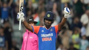 IND vs SA: കളിയാക്കിയവര്‍ കാണൂ, ധോണിവരെ ഇനി സഞ്ജുവിന് പിന്നില്‍! മറ്റാര്‍ക്കുമില്ലാത്ത റെക്കോഡ്