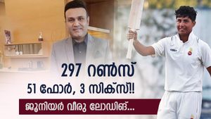 വീരു 293, ആര്യവീര്‍ 297! അച്ഛന്റെ മകന്‍; ആരാണ് ജൂനിയര്‍ വീരു, ടീം ഇന്ത്യക്കായി കളിക്കുമോ?