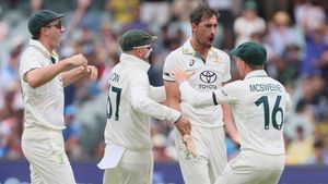 IND vs AUS: കത്തിക്കയറി സ്റ്റാര്‍ക്ക്!! മാനംകാത്ത് നിതീഷ്; ഓസീസ് പിടിമുറുക്കുന്നു