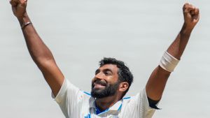 IND vs AUS: ബൂം ബൂം ബുംറ, ചരിത്ര നേട്ടത്തില്‍ പേസര്‍; മറ്റൊരു ഇന്ത്യക്കാരനുമില്ലാത്ത റെക്കോഡ്