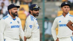 IND vs AUS: ഒന്നും രണ്ടുമല്ല, കൈവിട്ടത് മൂന്ന് ക്യാച്ച്! ജയ്‌സ്വാളിനോട് കയര്‍ത്ത് രോഹിത്- വീഡിയോ