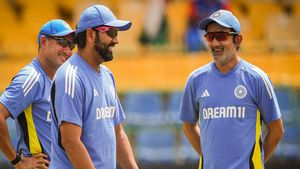 Champions Trophy: സഞ്ജുവിനെ ഒതുക്കിയത് രോഹിത്? ഗംഭീറിന്റെ ആവശ്യം തള്ളി! കോച്ച് കലിപ്പില്‍