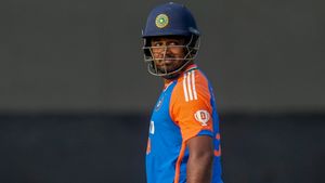 IND vs ENG: സോറി രോഹിത്! സഞ്ജുവിനെ തഴഞ്ഞത് നന്നായി; ദുരന്തം ബാറ്റിങ്- ട്രോളി ഹേറ്റേഴ്‌സ്