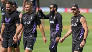 IND vs ENG: ഇന്ത്യയെ പൊട്ടിക്കാന്‍ ഇതിലൊരാള്‍ മതി!! തനിച്ച് ഇംഗ്ലണ്ടിനെ ജയിപ്പിക്കും, ആരൊക്കെ?