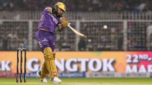 IPL 2025: ബാറ്റ് തട്ടി ബേല്‍സ് വീണു, എന്നിട്ടും നരെയ്ന്‍ നോട്ടൗട്ട്!! കാരണമെന്ത്? ഇതാ ഉത്തരം