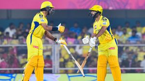 IPL 2023: ആദ്യ 22 ബോളില്‍ ഒറ്റ ഫോറും സിക്‌സറുമില്ല!! സിഎസ്‌കെ കളിച്ചത് ടെസ്‌റ്റോ? വിമര്‍ശനം