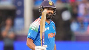 IND vs NZ: കോലി കണ്ടുപഠിക്കൂ!! ഇതാണ് ക്യാപ്റ്റന്‍, രോഹിത്തിന് ചരിത്രനേട്ടം, എലൈറ്റ് ക്ലബ്ബില്‍