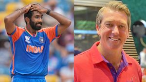 വിടാതെ പരിക്കുകള്‍, ബുംറ ഇനി എന്തു ചെയ്യണം? ഒറ്റ വഴി മാത്രം!! മഗ്രാത്ത് പറയും