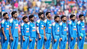 IND vs NZ: സൂപ്പര്‍ താരം ഔട്ട്!! ഒപ്പം മറ്റൊരാളും, 2 മാറ്റം; മൂന്നാമങ്കം ജയിക്കാന്‍ ഈ 11